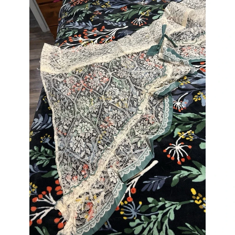 Vtg 1980s Double Crescent Lace Swag LOT of 4 New 80 x 30 Green Satin Lace Bows